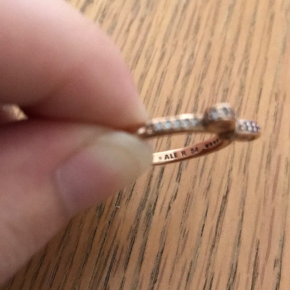 Pandora Rose Gold Bow Ring - Picture 3 of 8